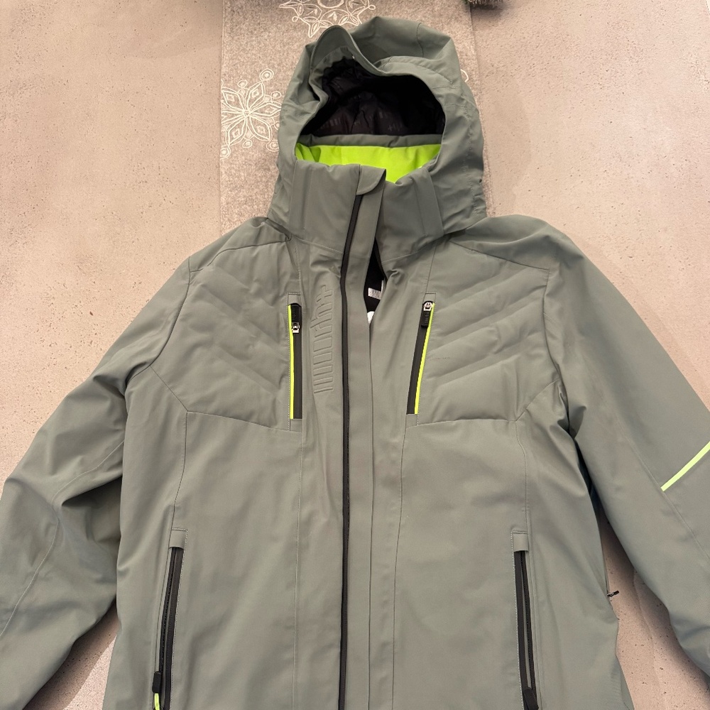 Men's Green Ski Jacket with Hood